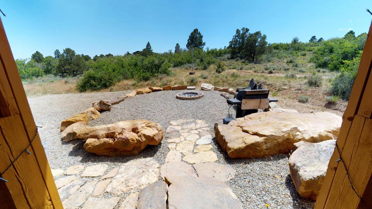 Canyon View Family Cabin, Deck, Tv Room, Games, Bbq, Campfire Монтичелло Экстерьер фото